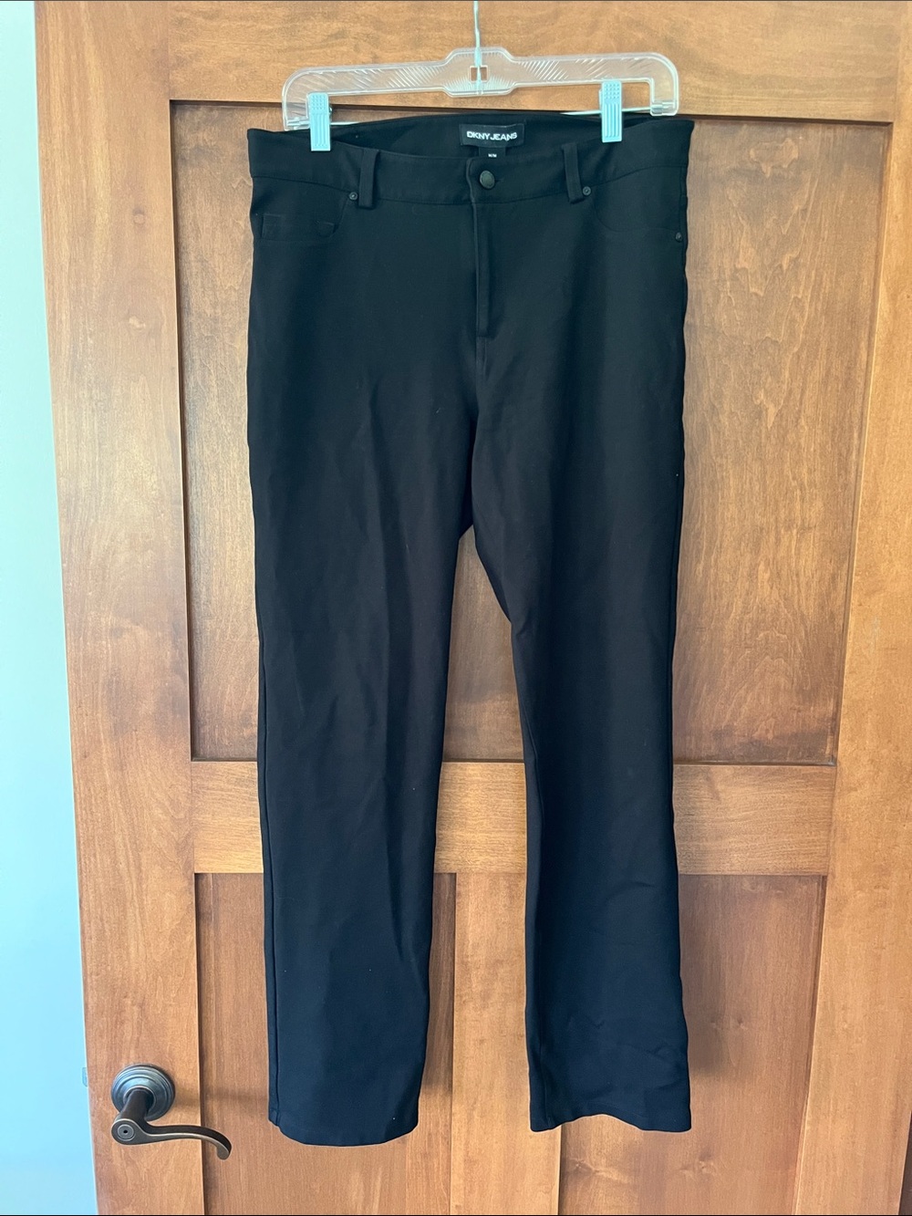 DKNY Women's Straight-Leg Jeans in Black